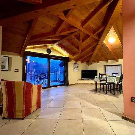 Roberta Apartment